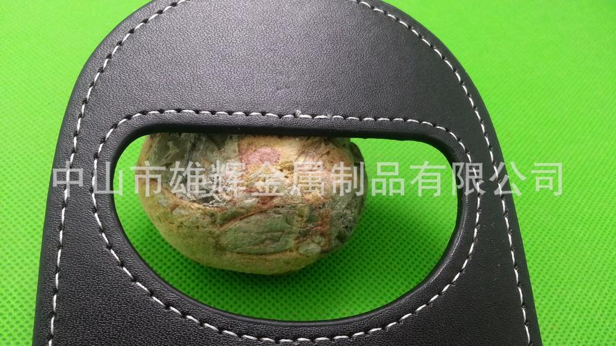 【厂家生产爆款皮具手机座,高档皮革手机坐广告促销节日活动礼品】厂